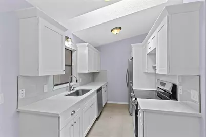 12422 Clubhouse Court, Tavares, FL 32778 - Photo 6