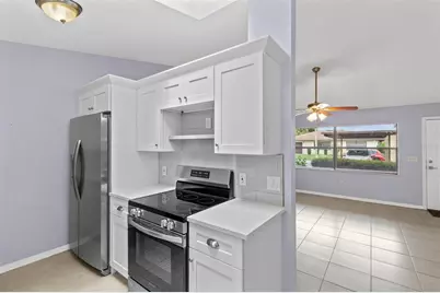 12422 Clubhouse Court, Tavares, FL 32778 - Photo 4