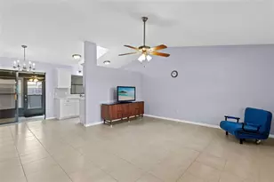 12422 Clubhouse Ct, Tavares, FL 32778 - Photo 8