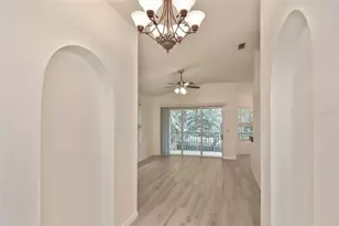 903 Casa Del Lago Way, Venice, FL 34292 - Photo 6