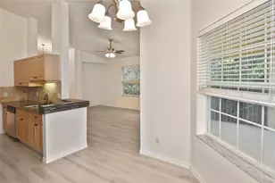 903 Casa Del Lago Way, Venice, FL 34292 - Photo 14