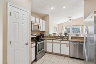 905 Lockbreeze Dr, Davenport, FL 33897 - Photo 8