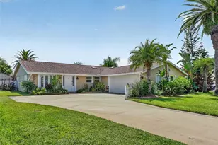 149 Sea Isle Cir, South Daytona, FL 32119 - Photo 1