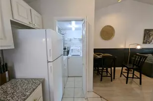 1964 Lake Atriums Cir, Orlando, FL 32839 - Photo 20