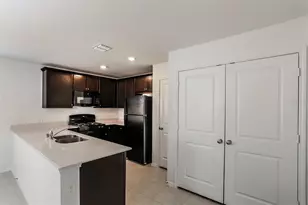 807 Savona Pl, Kissimmee, FL 34758 - Photo 6