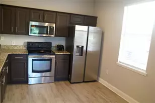 3927 Pemberly Pines Cir, Saint Cloud, FL 34769 - Photo 10