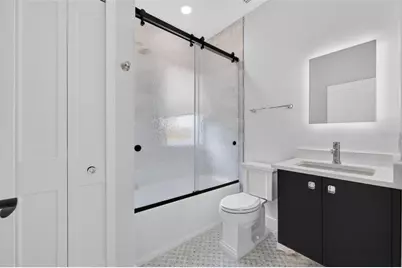 323 E Amelia Street, Orlando, FL 32801 - Photo 24