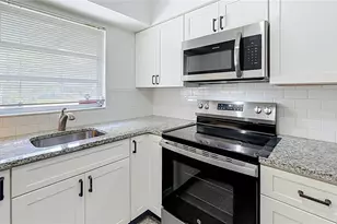 1827 Illinois St, Orlando, FL 32803 - Photo 10