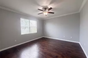 626 Tanana Fall Dr, Ruskin, FL 33570 - Photo 4