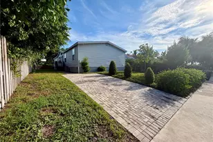 755 Ridgewood Rd, West Palm Beach, FL 33405 - Photo 1