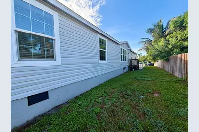 755 Ridgewood Rd, West Palm Beach, FL 33405 - Photo 22