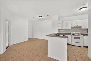 8816 Dunes Ct, Kissimmee, FL 34747 - Photo 10