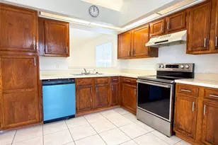 117 Meadow Blvd, Sanford, FL 32771 - Photo 8
