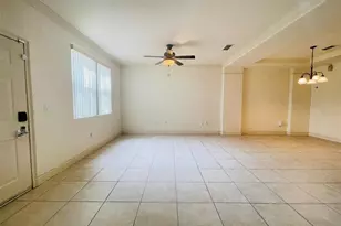 2646 Bella Vista Dr, Davenport, FL 33897 - Photo 4