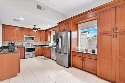 2202 Topping Place, Eustis, FL 32726 - Photo 4