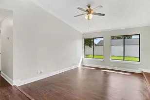 815 E Flag Ln, Kissimmee, FL 34759 - Photo 4