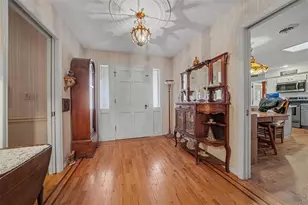 3018 Cullen Lake Shore Dr, Belle Isle, FL 32812 - Photo 6