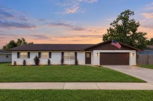 6029 Christina Dr E, Lakeland, FL 33813 - Photo 1