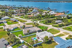 2565 S Peninsula Dr, Daytona Beach, FL 32118 - Photo 68