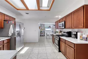 2565 S Peninsula Dr, Daytona Beach, FL 32118 - Photo 20