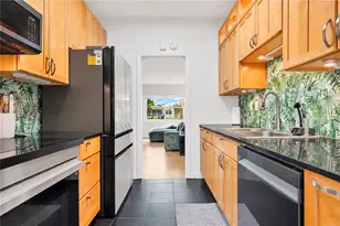 2917 Pickfair St, Orlando, FL 32803 - Photo 10
