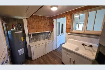 310 E Noble Avenue, Bushnell, FL 33513 - Photo 12