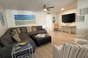4455 Duhme Rd, Saint Petersburg, FL 33708 - Photo 8