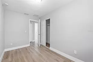 310 93rd Ave N, Saint Petersburg, FL 33702 - Photo 36