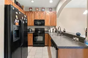 933 Pine Pointe Ln, Orlando, FL 32828 - Photo 6