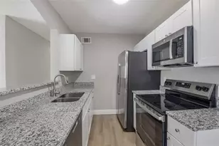 4359 Neptune Dr SE, Saint Petersburg, FL 33705 - Photo 20