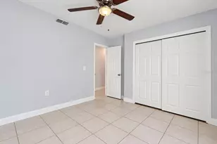 23 Country Club Dr, New Smyrna Beach, FL 32168 - Photo 10
