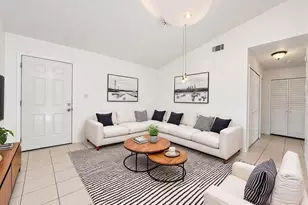 3276 Split Willow Dr, Orlando, FL 32808 - Photo 2