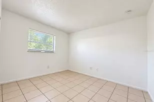 3276 Split Willow Dr, Orlando, FL 32808 - Photo 10