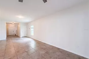 10448 Carloway Hills Dr, Wimauma, FL 33598 - Photo 12