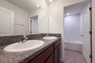 10448 Carloway Hills Dr, Wimauma, FL 33598 - Photo 32