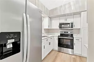 1723 Weeks Ave, Orlando, FL 32806 - Photo 10