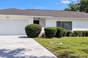 568 Silver Course Loop, Ocala, FL 34472 - Photo 1
