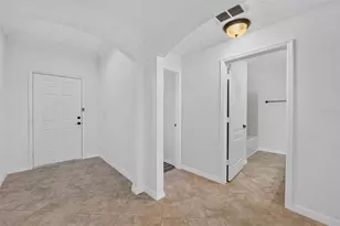 10648 Inside Loop, Orlando, FL 32825 - Photo 6