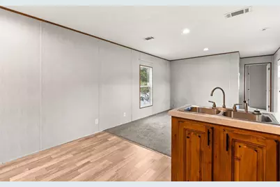 45516 Magnolia Street, Paisley, FL 32767 - Photo 6