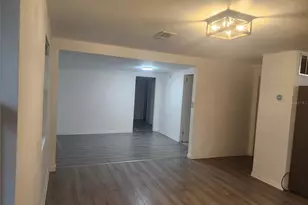 12727 N Ola Ave, Tampa, FL 33612 - Photo 2