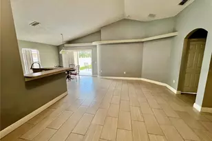 218 Royal Ridge Dr, Davenport, FL 33837 - Photo 4
