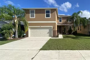 1681 Strathmore Cir, Mount Dora, FL 32757 - Photo 2
