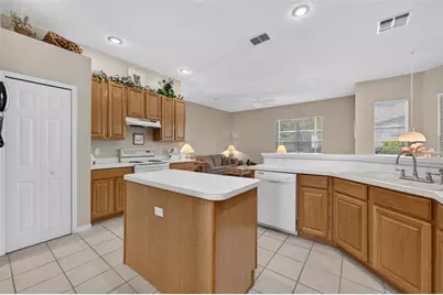 106 Southern Pine Way, Davenport, FL 33837 - Photo 16