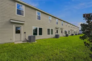 2412 Bevel Ln, Davenport, FL 33837 - Photo 2
