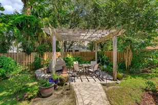 2898 Oak Bluff Way, Oviedo, FL 32765 - Photo 40