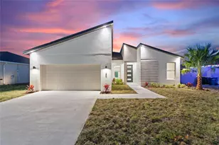 20 Magnolia Blossom Ln, Poinciana, FL 34759 - Photo 2