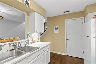 910 Commonwealth Ct, Casselberry, FL 32707 - Photo 10