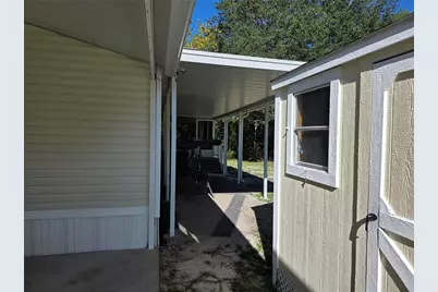 16180 NE 2nd Loop, Silver Springs, FL 34488 - Photo 4