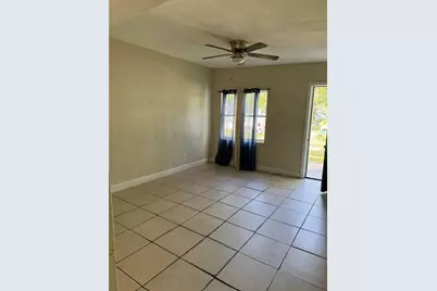 525 Sunset Drive, Orlando, FL 32805 - Photo 2