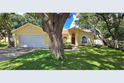 348 Vineyard Drive, Lakeland, FL 33809 - Photo 1